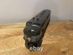 Lionel O Gauge New York Central Locomotive, Dual Motor 233320