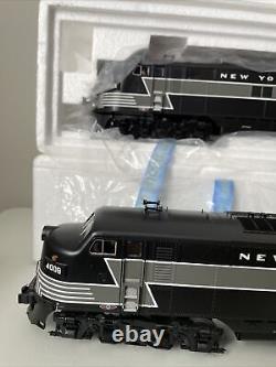 Lionel O Gauge New York Central Tmcc E7 Diesel A-a (pwr A #4008, Dmy A #4009)