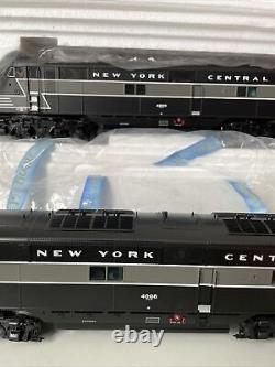 Lionel O Gauge New York Central Tmcc E7 Diesel A-a (pwr A #4008, Dmy A #4009)