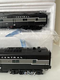 Lionel O Gauge New York Central Tmcc E7 Diesel A-a (pwr A #4008, Dmy A #4009)