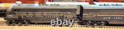 Lionel Rare 2344 New York Central Ab Units In Very Good Condition, Runs Well