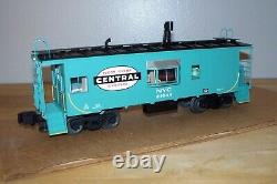 Lionel Train #17633 New York Central Bay Window Caboose