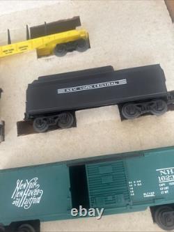Lionel Trains New York Central Flyer Freight Set 6-11735 027 Gauge Open Box