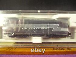 MICRO TRAINS Z GAUGE NEW YORK CENTRAL F 7 LOCOMOTIVE RD # 1710 ITEM No. 14003-2