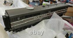 MTH 20-2025-3 New York Central PB Powered B Unit Diesel Locomotive #4303, tested