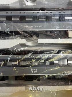 MTH 20-6554 O New York Central 70' Streamlined Passenger Car Set Only 4 Car