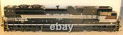 MTH 80-2243-1 HO scale SD70Ace NYC #1066 with PS3, DCC, DCS, Sound, Runs Well, C8+