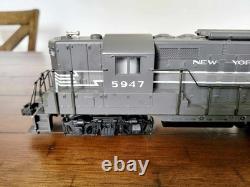 MTH New York Central EMD GP-9 Diesel Locomotive #5947 3 Rail with Proto Sound