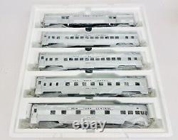 MTH New York Central Streamlined 70' ABS Ribbed 5 Car Passenger Set 20-6568 LN