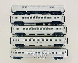 MTH New York Central Streamlined 70' ABS Ribbed 5 Car Passenger Set 20-6568 LN