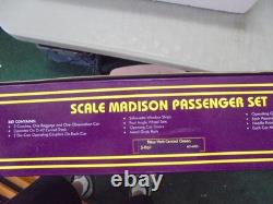 MTH Premier 20-4005 New York Central 5 Car Green Madison Set Missing 1 Car