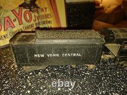 Marx 333 Vintage O New York Central 4-6-2 Die-Cast Steam Locomotive & Tender
