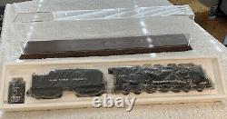 NEW LIONEL New York Central 1-700E 4-6-4 Hudson Locomotive WithFREE Display Case