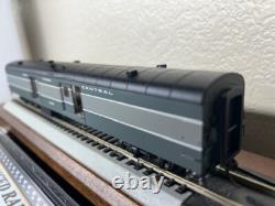 NEW YORK CENTRAL BAGGAGE / EXPRESS HIGHLY DETAILED withINTERIOR LEDs HO Scale