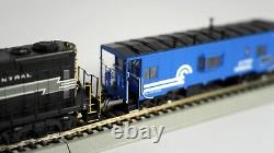 NEW YORK CENTRAL GP20 (DCC) and CONRAIL N7A Caboose (lighted)