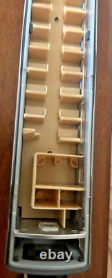 NEW YORK CENTRAL GRAY PULLMAN 64 seat COACH- HO Scale -withINTERIOR NEW RTR OOP