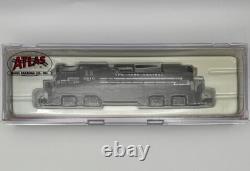 NIB N ATLAS 48215 EMD GP-7 Ph 2 Locomotive New York Central NYC #5810 Lightning
