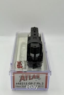 NIB N ATLAS 48215 EMD GP-7 Ph 2 Locomotive New York Central NYC #5810 Lightning