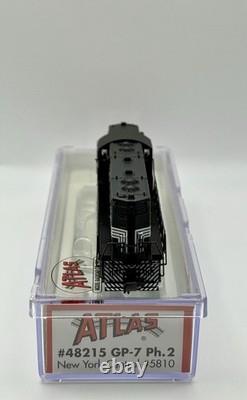 NIB N ATLAS 48215 EMD GP-7 Ph 2 Locomotive New York Central NYC #5810 Lightning