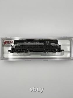 NIB N ATLAS 48216 EMD GP-7 Ph 2 Locomotive New York Central NYC #5698 Lightning