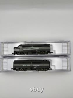 NIOB Life Like 7424 SET oF 2 FA1 & FB1 Loco New York Central #'s 1004 & 3304