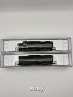 NIOB Life Like 7424 SET oF 2 FA1 & FB1 Loco New York Central #'s 1004 & 3304