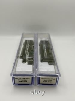 NIOB Life Like 7424 SET oF 2 FA1 & FB1 Loco New York Central #'s 1004 & 3304