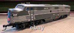 NYC 20th Century Ltd E7 A/B DCC & Sound #4025/4109 Proto2000 920-40995 HO