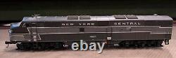 NYC 20th Century Ltd E7 A/B DCC & Sound #4025/4109 Proto2000 920-40995 HO