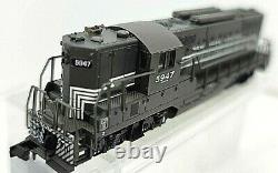 N ATLAS 48414 New York Central EMD GP-9 T. T. Diesel Loco # 5947 (Tested) LNIB