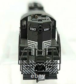 N ATLAS 48414 New York Central EMD GP-9 T. T. Diesel Loco # 5947 (Tested) LNIB