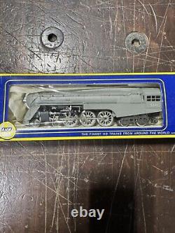 New HO Scale AHM Rivarossi 4-6-4 New York Central Streamlined Hudson 5095-B