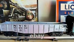 New York Central Flyer Conventional 4-4-2 Steam Loco #8635 Freight Set 6-30016