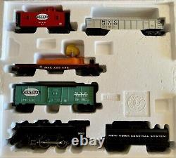 New York Central Flyer Conventional 4-4-2 Steam Loco #8635 Freight Set 6-30016