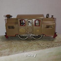 Nice Early LIONEL N. Y. Central #38 Electric Loco Eng. TESTED RUNS