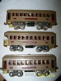 PRE-WAR LIONEL No. 352 STANDARD NEW YORK CENTRAL SET #10,337,337,338 MOJAVE