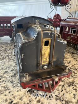 Pre War Lionel 318 Train Set. New York Central Lines. Works Great