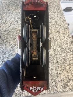 Pre War Lionel 318 Train Set. New York Central Lines. Works Great
