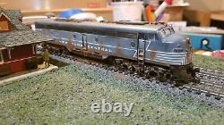 Proto 2000 NYC e8 e9 lightning bolt weathered locomotive train engine HO DC