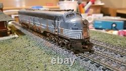 Proto 2000 NYC e8 e9 lightning bolt weathered locomotive train engine HO DC