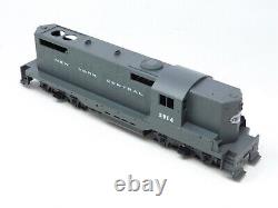 S Scale American Models NYC New York Central GP9 Diesel Locomotive #5914