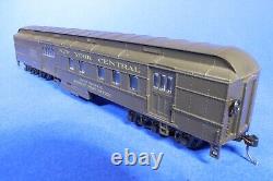 Set of 8 HO Scale RTR Heavyweight NYC New York Central Passenger Cars (31925)