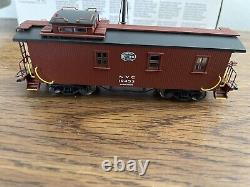 Trix HO Scale New York Central NYC Offset Cupola Wood Caboose #19453 Marklin