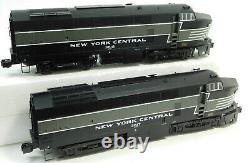 Used Lionel 6-34519 New York Central Sharknose AA Diesel Set withBox