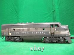 VERY CLEAN Postwar LIONEL 2344 Non-Powered New York Central F3 Diesel Engine