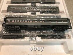 Williams Crown Edition 80 Ft. New York Central Passenger Car Set in Ecx. Condition