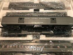 Williams Crown Edition 80 Ft. New York Central Passenger Car Set in Ecx. Condition