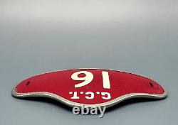 In French: Insigne de casquette B55 du terminal Grand Central (GCT) des chemins de fer de New York (NYC) obsolètes