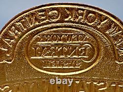 Insigne de chapeau du sous-maître de la gare de Ny Central du système central de New York vintage