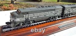 Lionel Century Club NYC New York Central F-3 Diesel Set, EXC